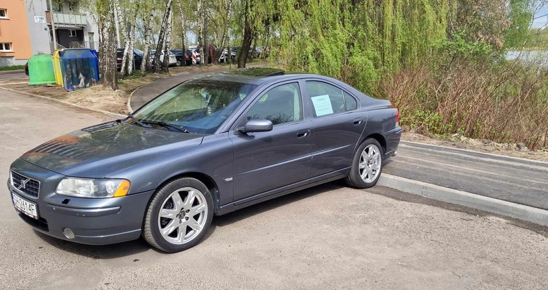 Volvo S60 cena 25700 przebieg: 239568, rok produkcji 2005 z Chorzów małe 172